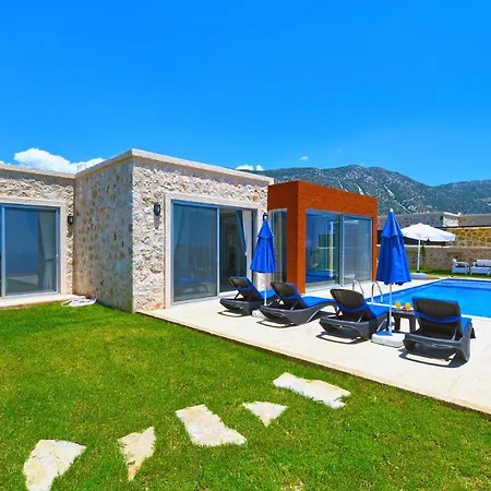 Sleeps 4 Pool Air Con Wifi וילה *