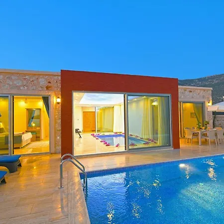 Sleeps 4 Pool Air Con Wifi
