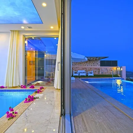 Villa Sleeps 4 Pool Air Con Wifi Kalkan